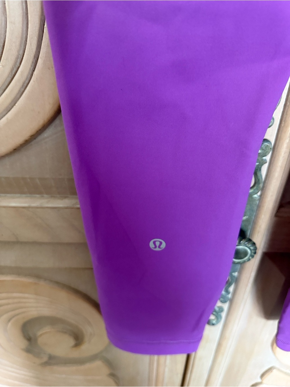 lululemon athletica Vibrant Purple Active legging great condition never worn